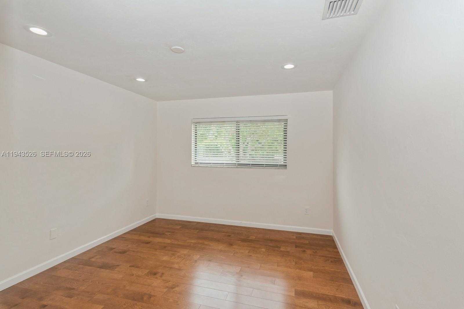 Small Image of 15405 SOUTH WEST 73RD CT, Palmetto Bay Number 18