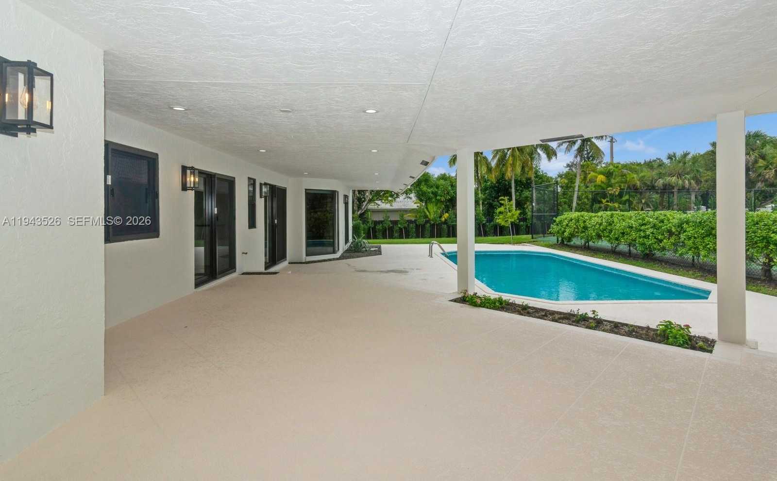 Small Image of 15405 SOUTH WEST 73RD CT, Palmetto Bay Number 26