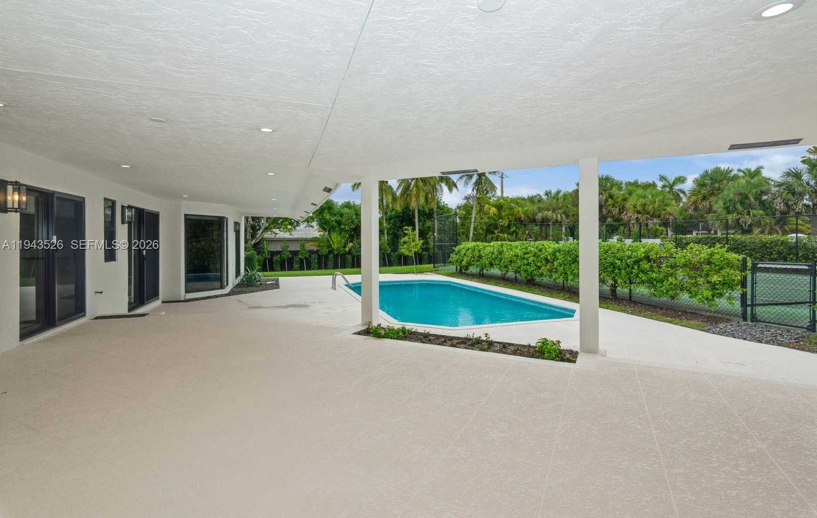 Small Image of 15405 SOUTH WEST 73RD CT, Palmetto Bay Number 27