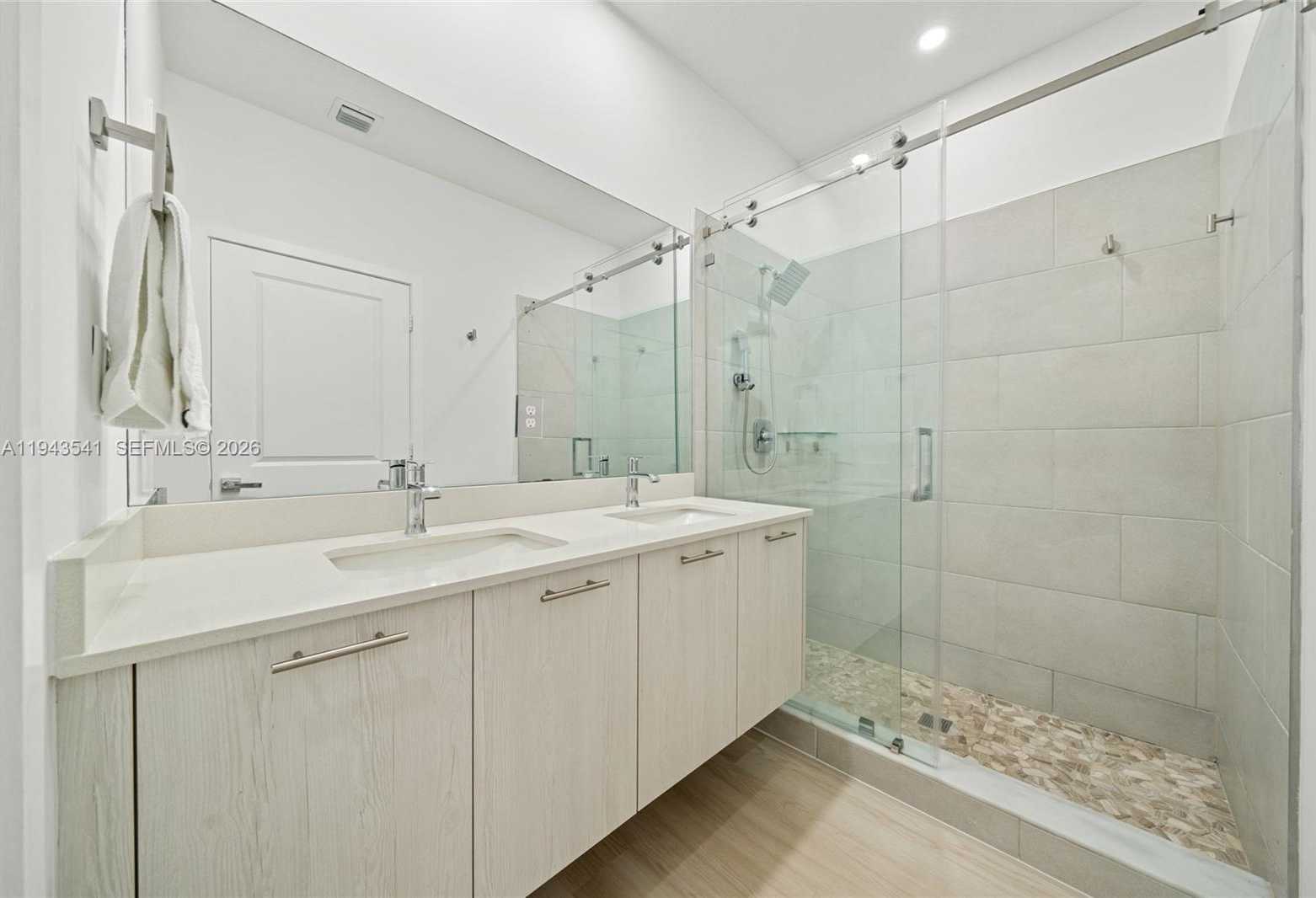 Small Image of 4648 NORTH WEST 83RD AVE #4648, Doral Number 21