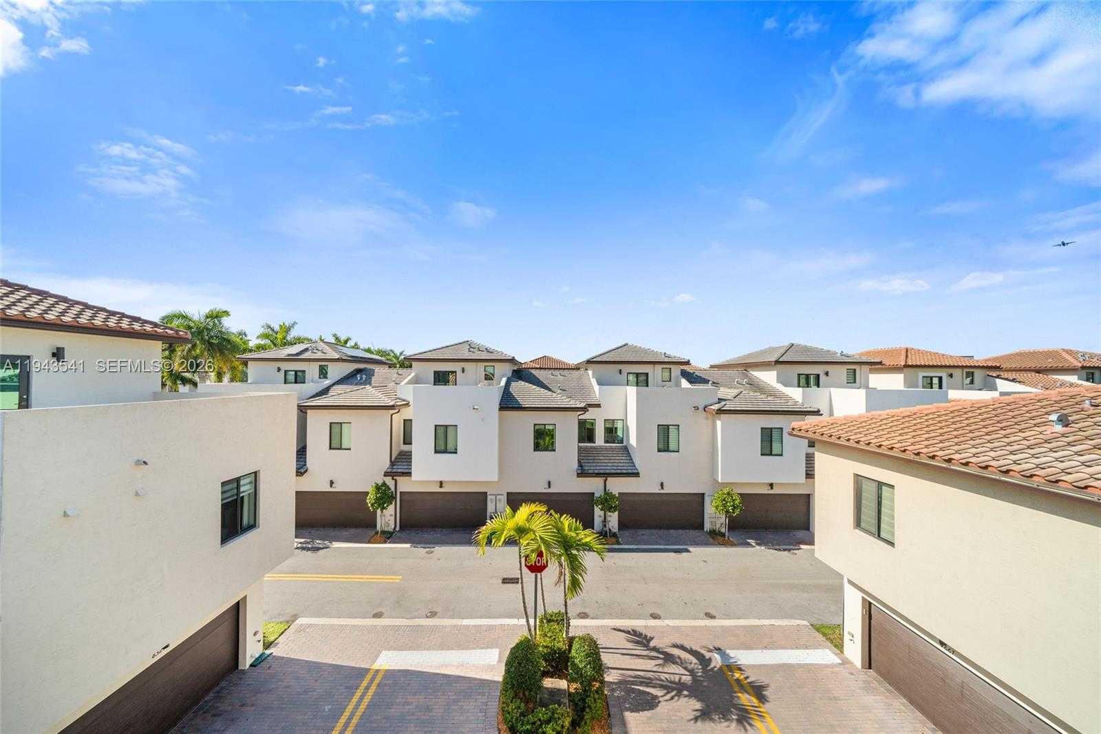 Small Image of 4648 NORTH WEST 83RD AVE #4648, Doral Number 40