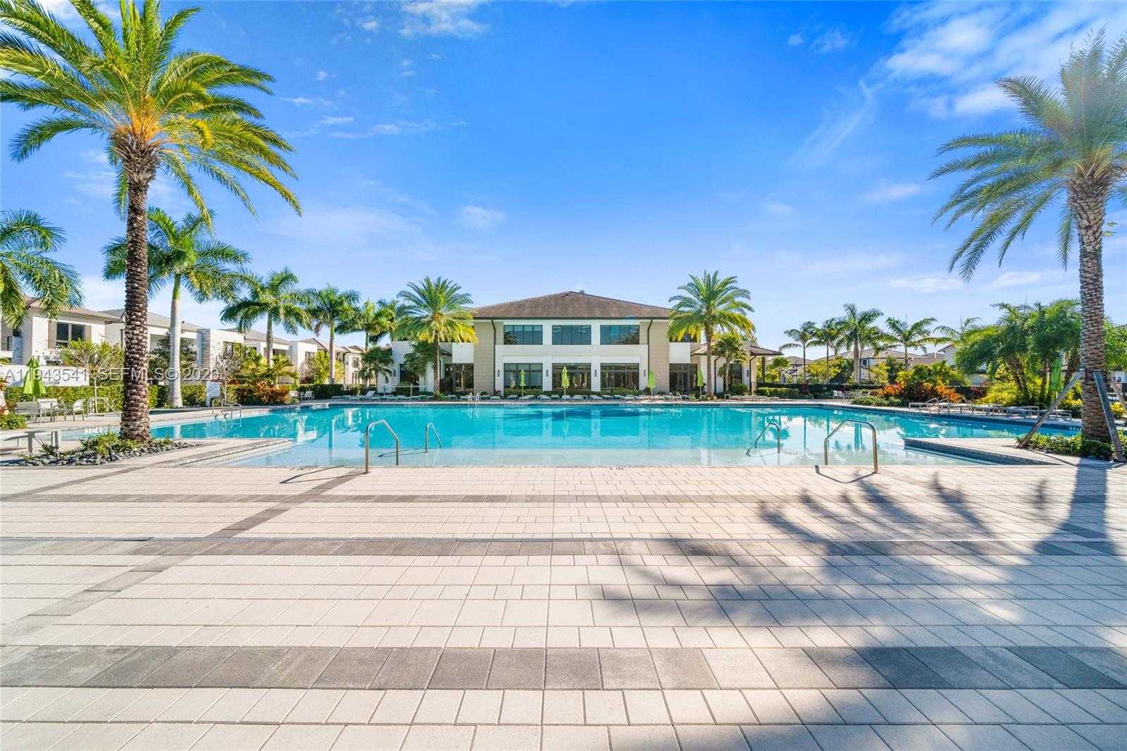 Small Image of 4648 NORTH WEST 83RD AVE #4648, Doral Number 45