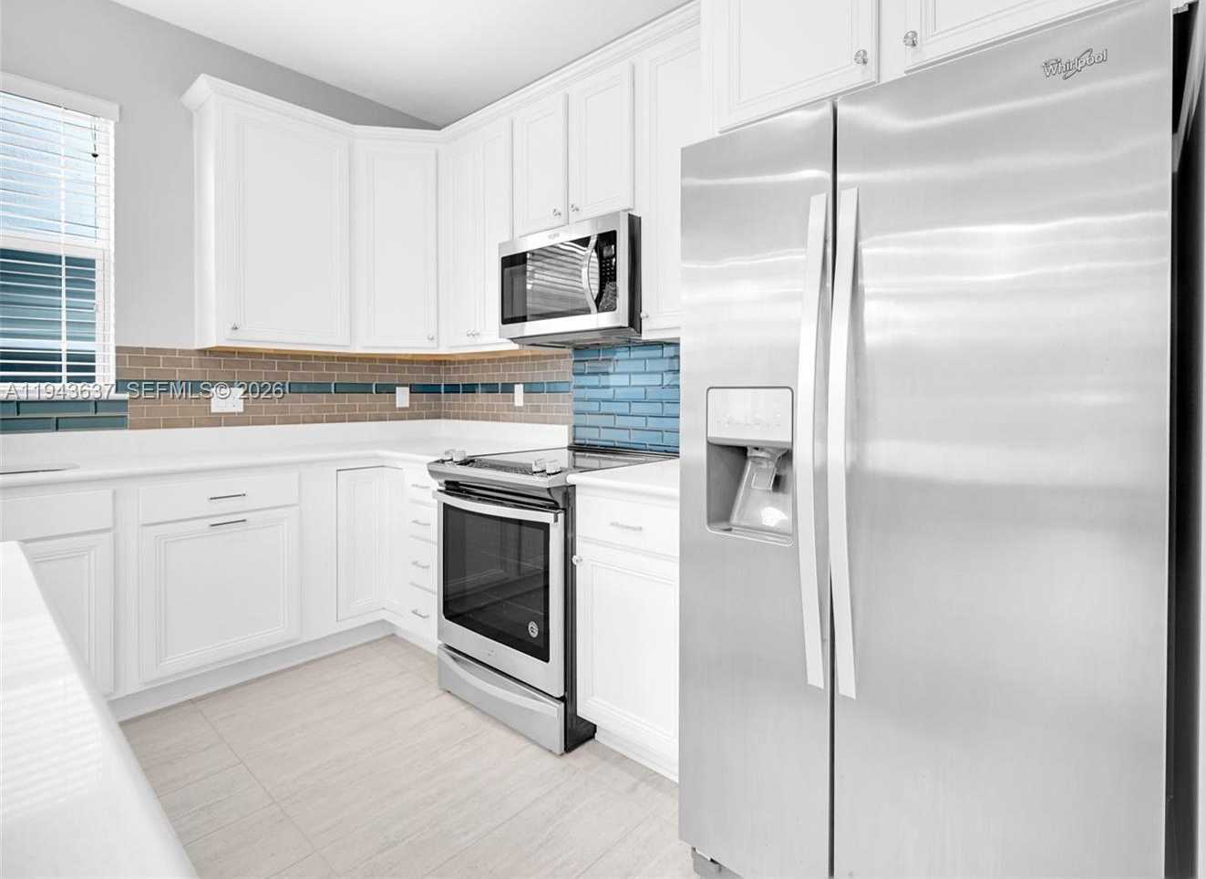 Small Image of 964 BANYAN DR, Hollywood Number 16