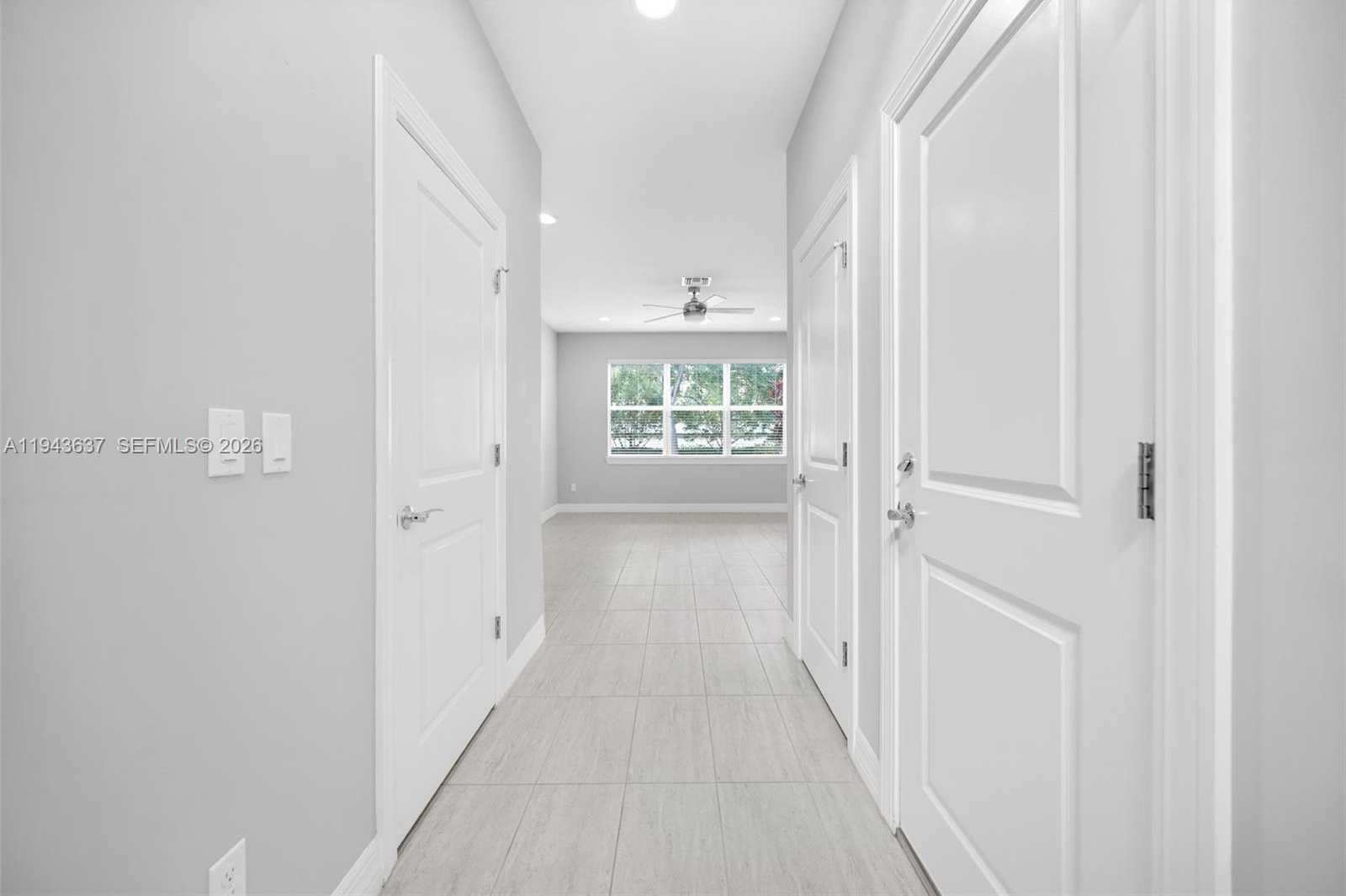 Small Image of 964 BANYAN DR, Hollywood Number 18