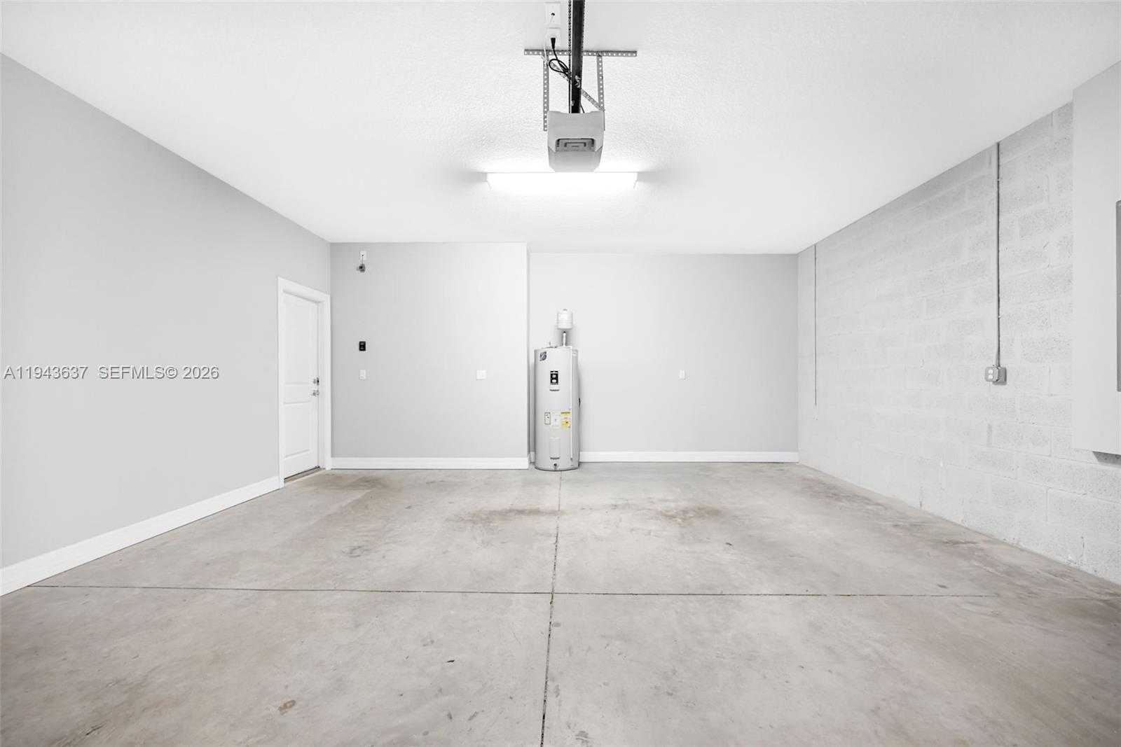 Small Image of 964 BANYAN DR, Hollywood Number 22