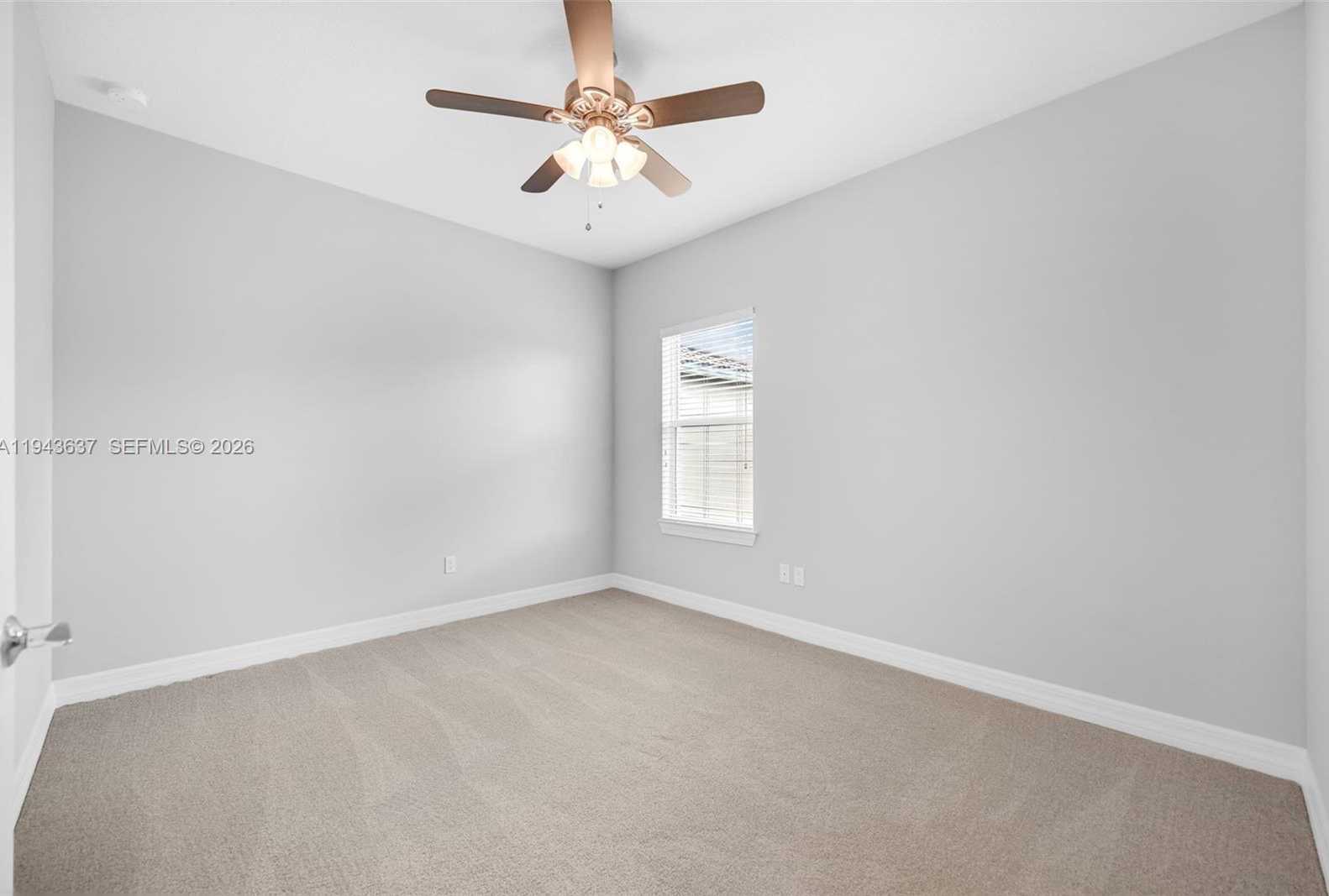 Small Image of 964 BANYAN DR, Hollywood Number 27