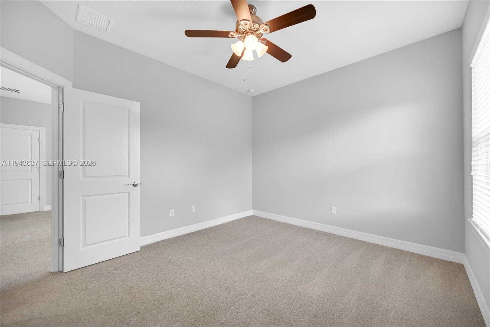 Small Image of 964 BANYAN DR, Hollywood Number 28