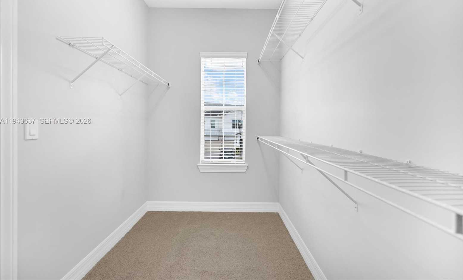 Small Image of 964 BANYAN DR, Hollywood Number 32