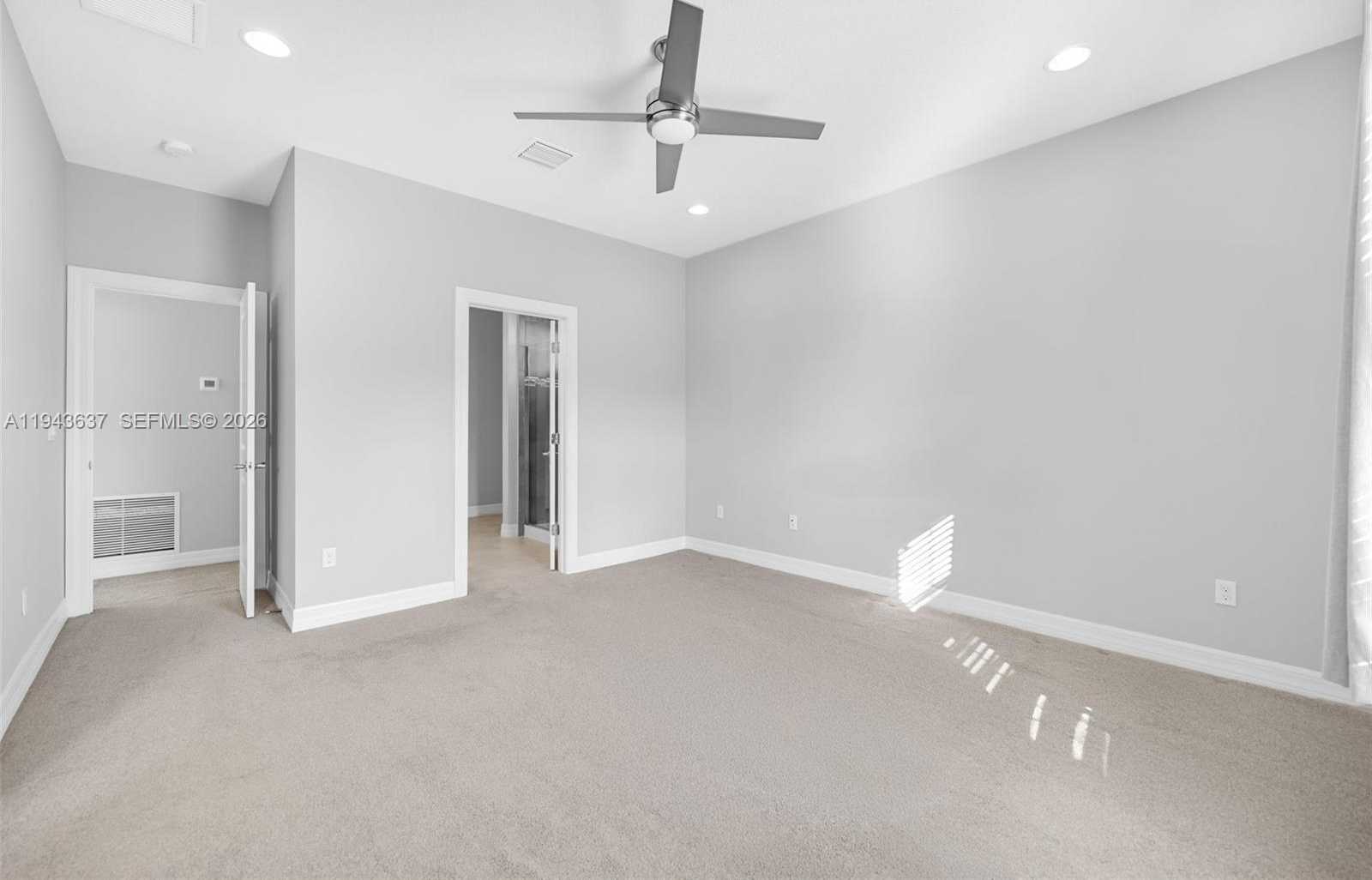 Small Image of 964 BANYAN DR, Hollywood Number 42