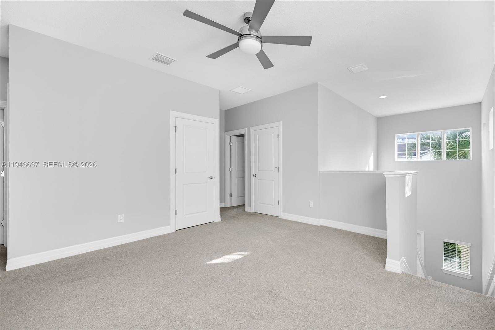 Small Image of 964 BANYAN DR, Hollywood Number 47