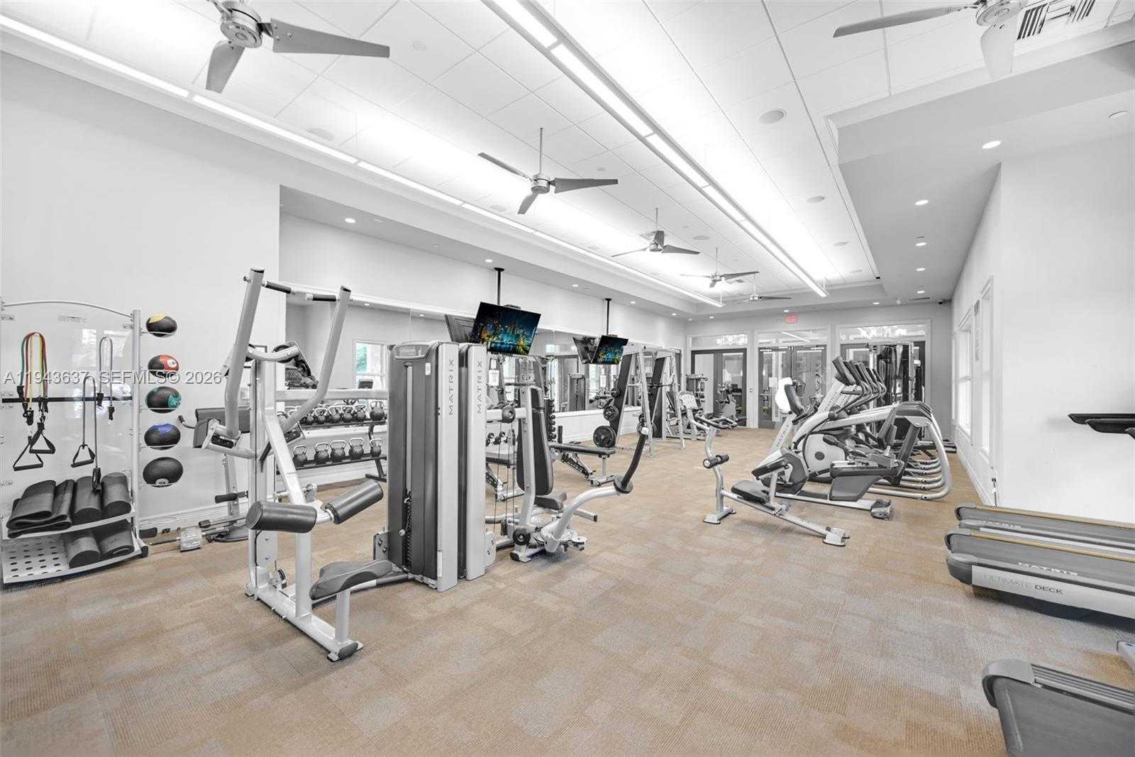 Small Image of 964 BANYAN DR, Hollywood Number 59