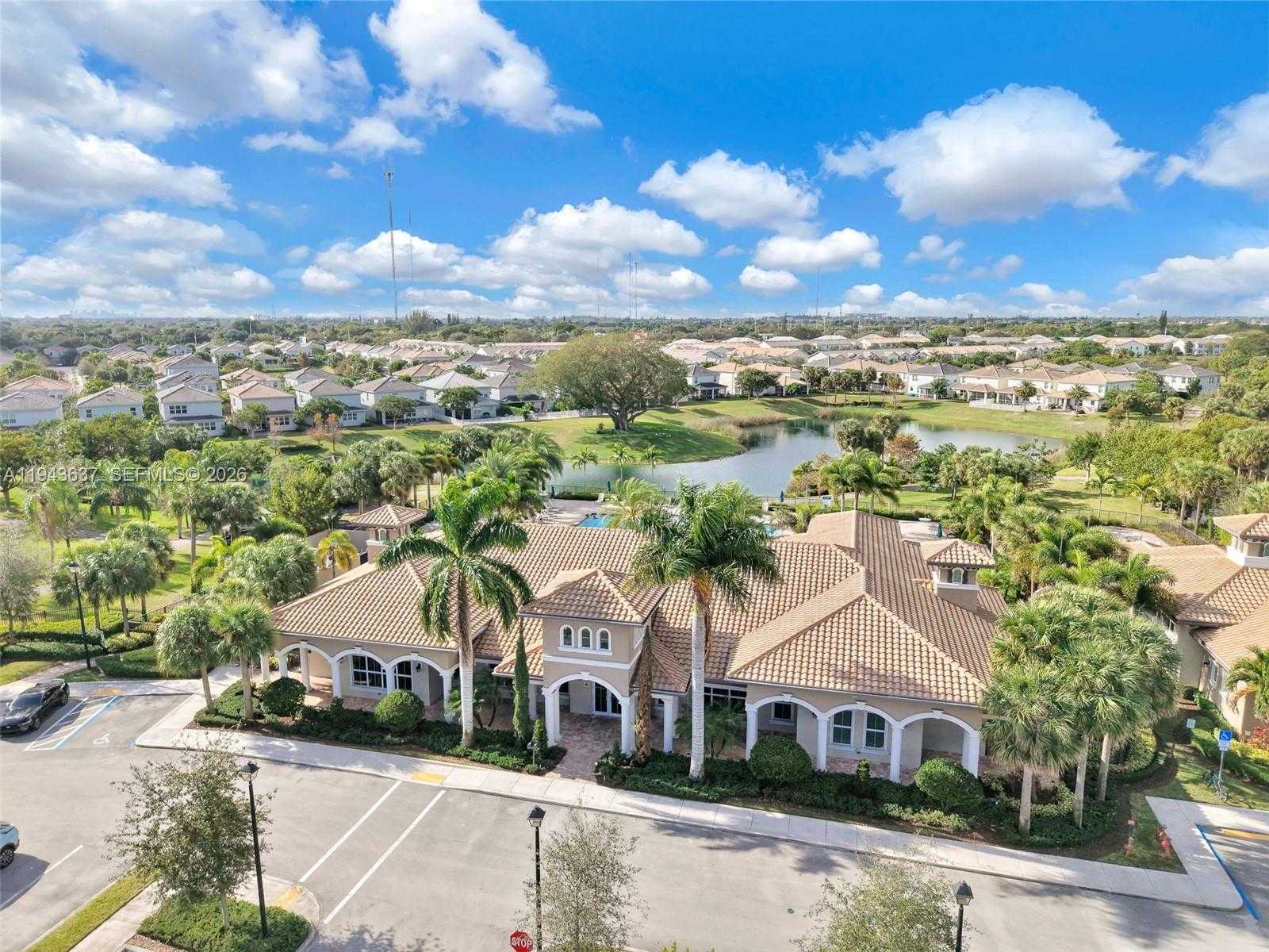 Small Image of 964 BANYAN DR, Hollywood Number 63