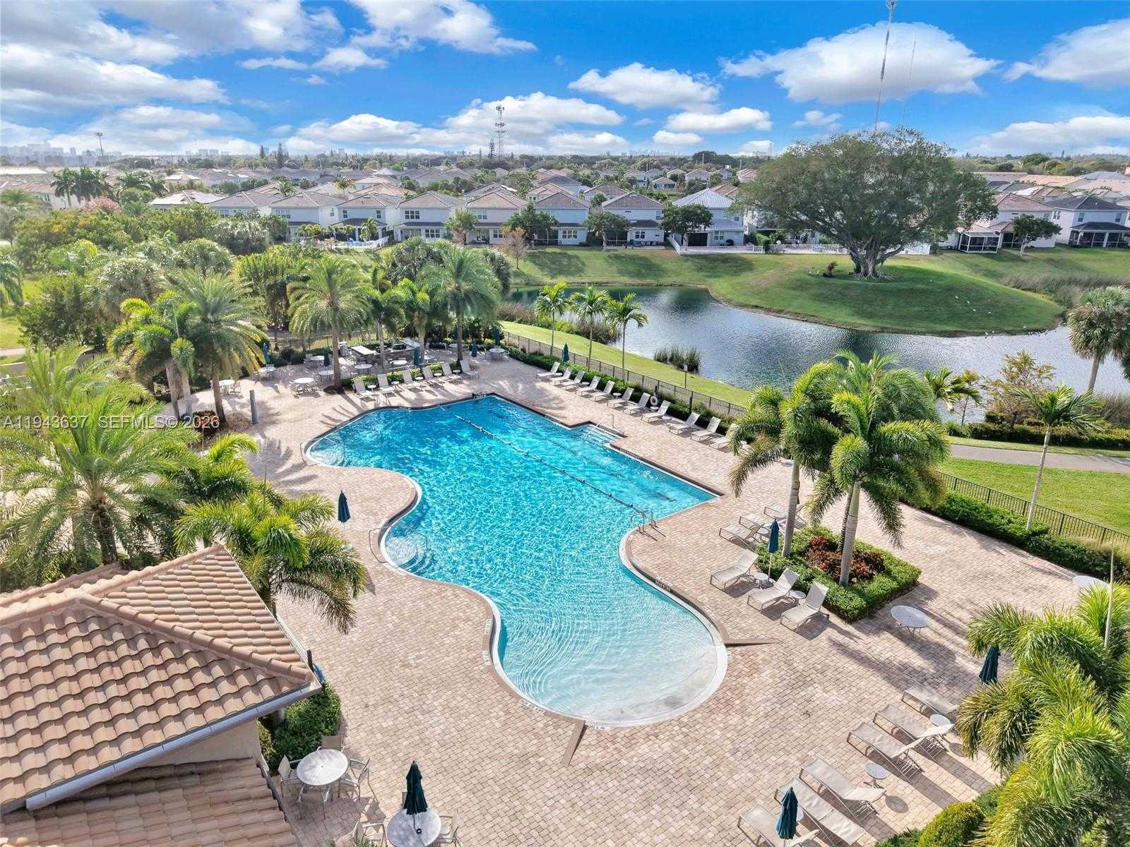 Small Image of 964 BANYAN DR, Hollywood Number 67