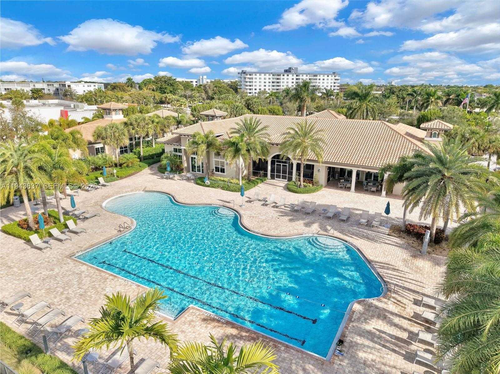 Small Image of 964 BANYAN DR, Hollywood Number 69