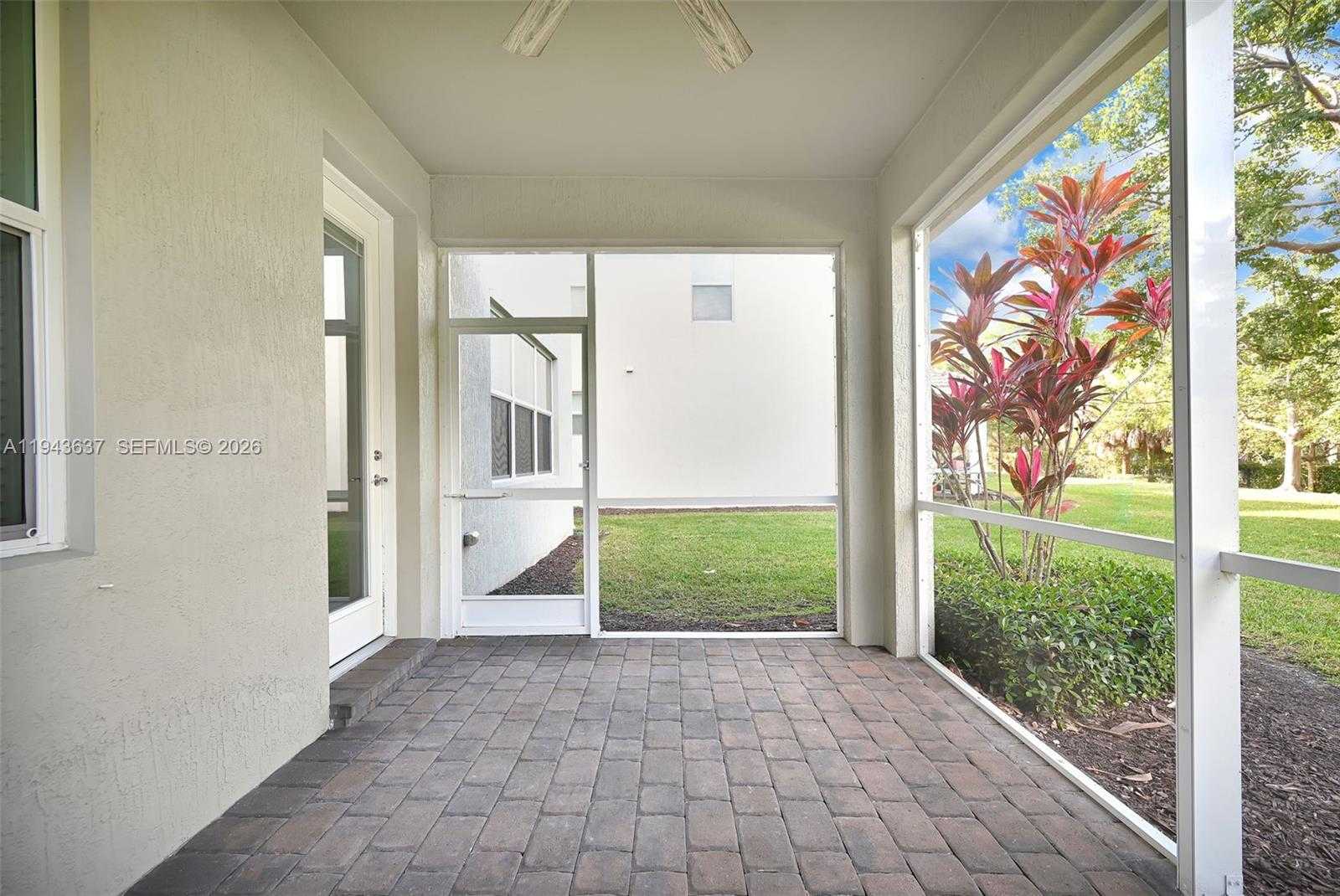 Small Image of 964 BANYAN DR, Hollywood Number 72