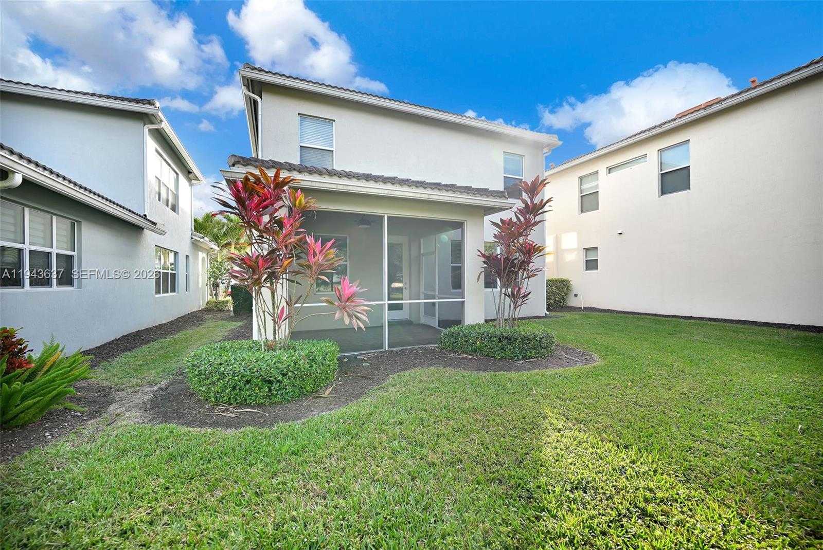Small Image of 964 BANYAN DR, Hollywood Number 74