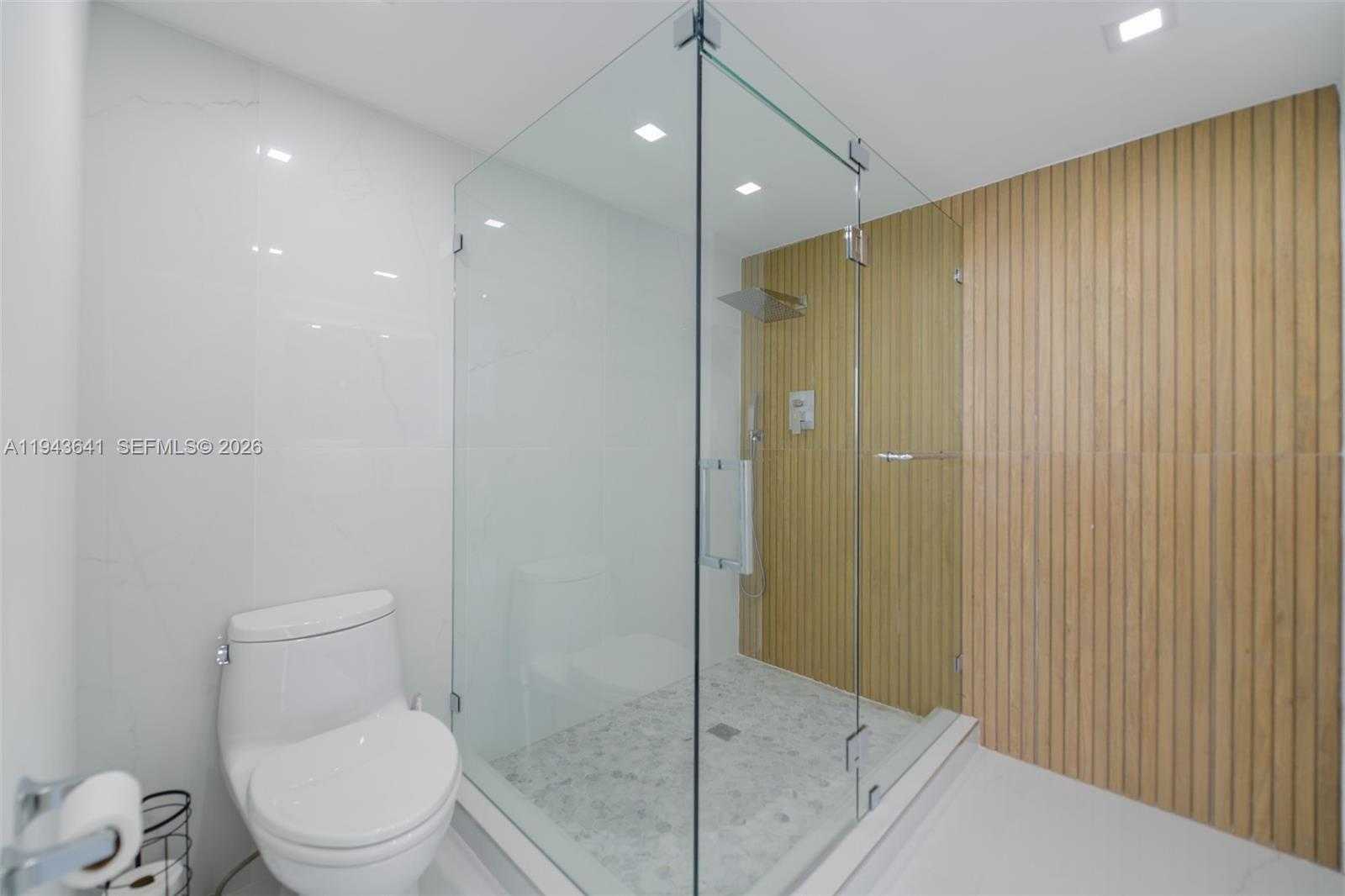 Small Image of 10275 COLLINS AVE #731, Bal Harbour Number 12