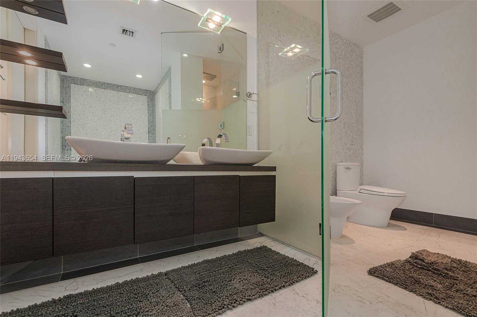 Small Image of 200 BISCAYNE BOULEVARD WAY #5109, Miami Number 20