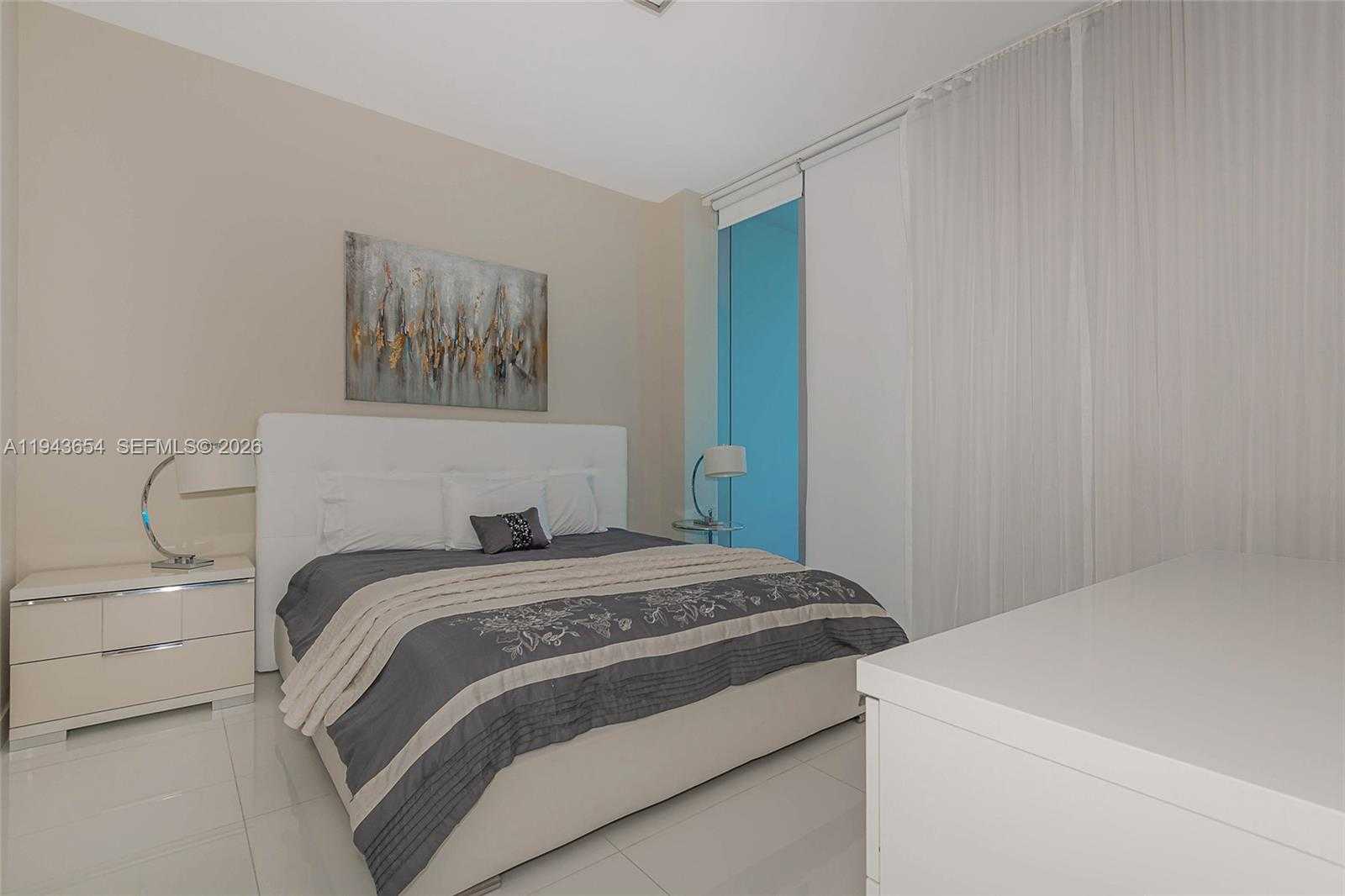 Small Image of 200 BISCAYNE BOULEVARD WAY #5109, Miami Number 22