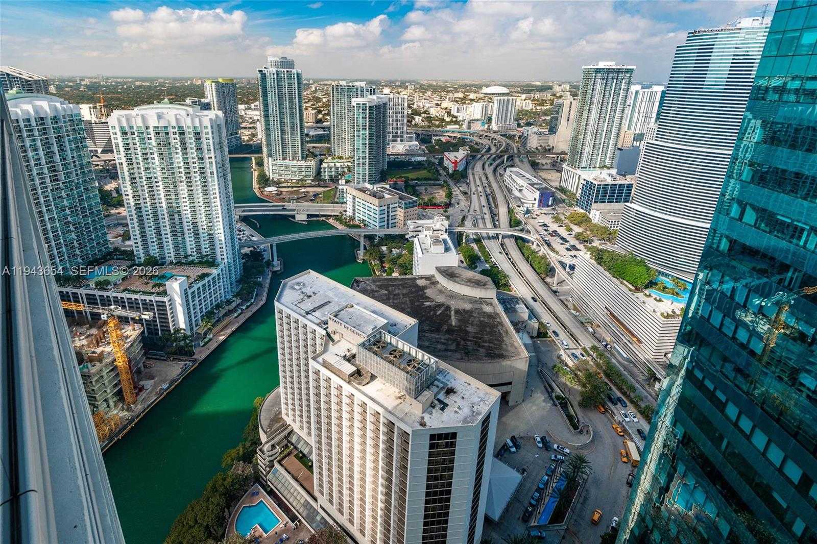 Small Image of 200 BISCAYNE BOULEVARD WAY #5109, Miami Number 28