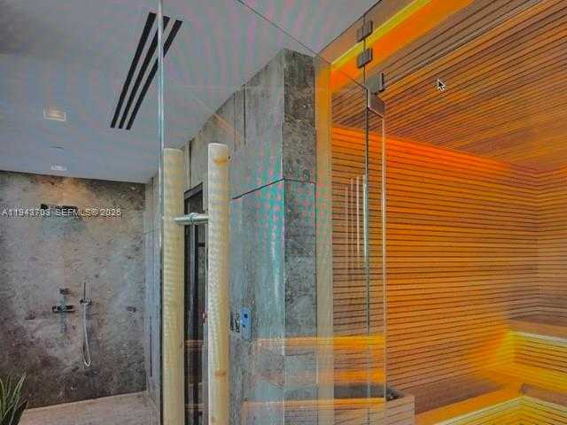 Small Image of Miami Number 20