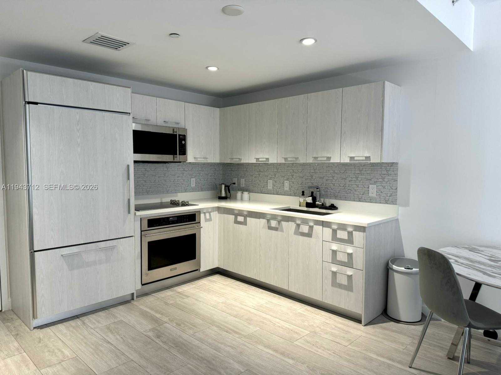 Small Image of 45 SOUTH WEST 9TH ST #3107, Miami Number 2