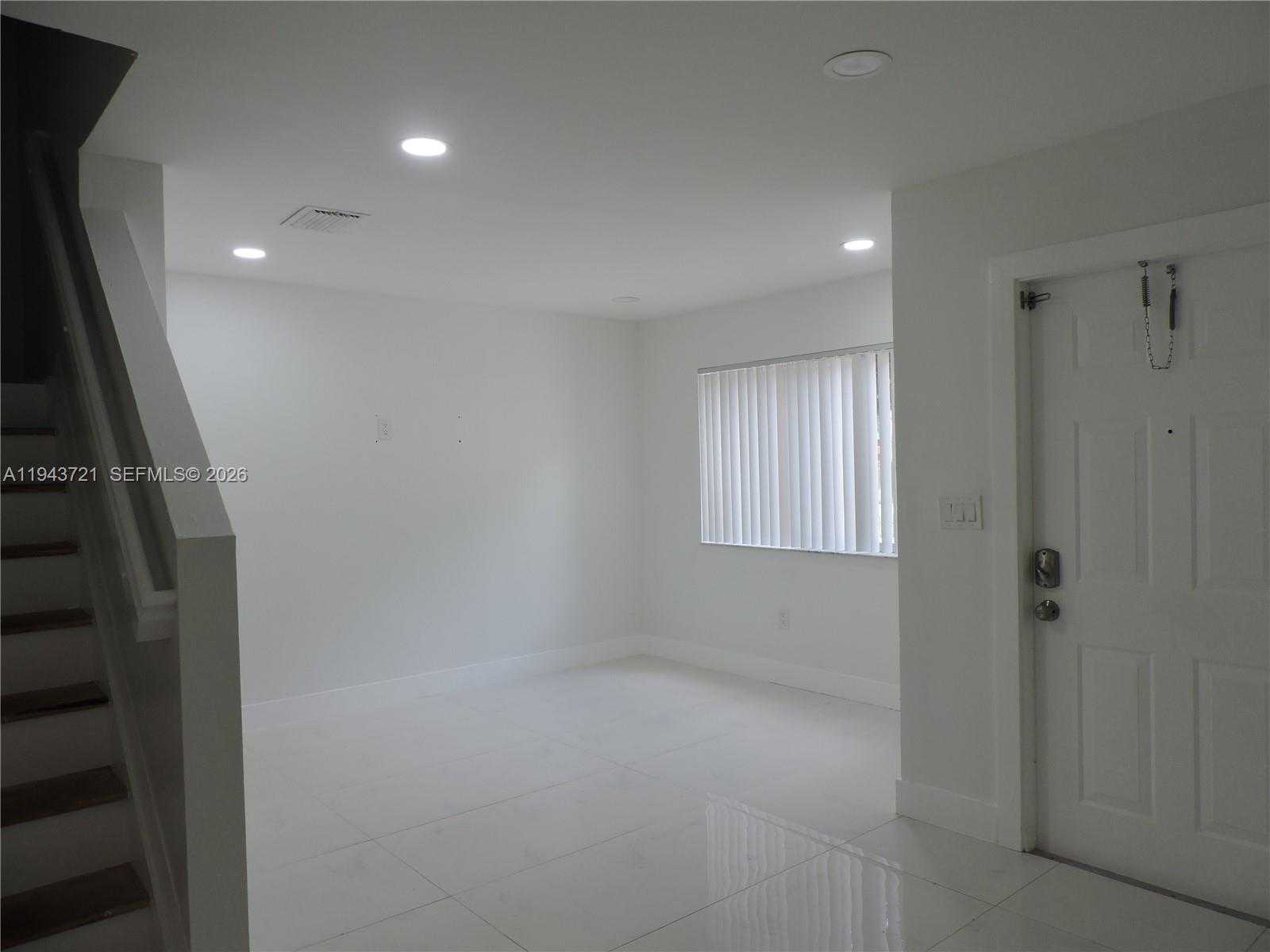 Small Image of 17975 SOUTH WEST 140TH CT #17975, Miami Number 10