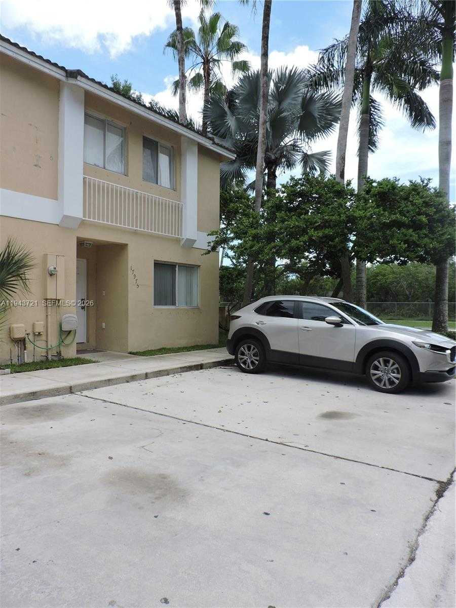 Small Image of 17975 SOUTH WEST 140TH CT #17975, Miami Number 7