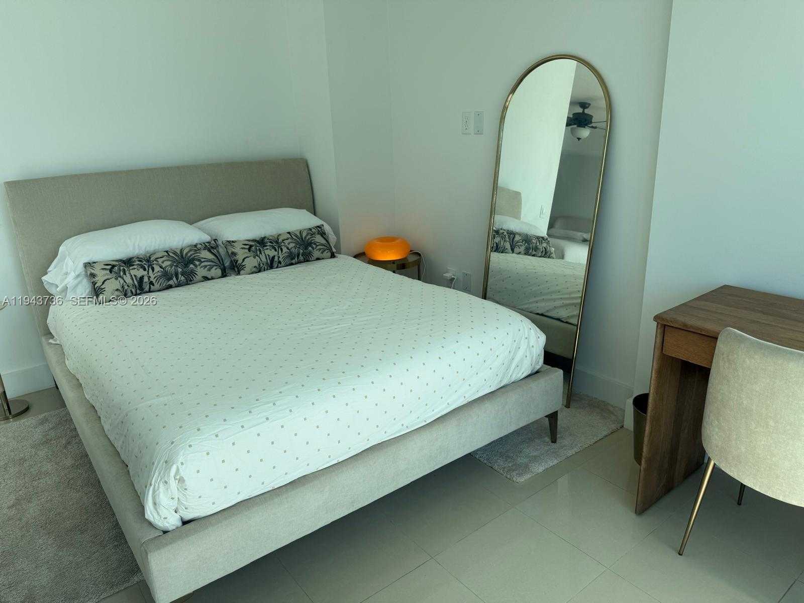 Small Image of 41 SOUTH EAST 5TH ST #2010, Miami Number 13