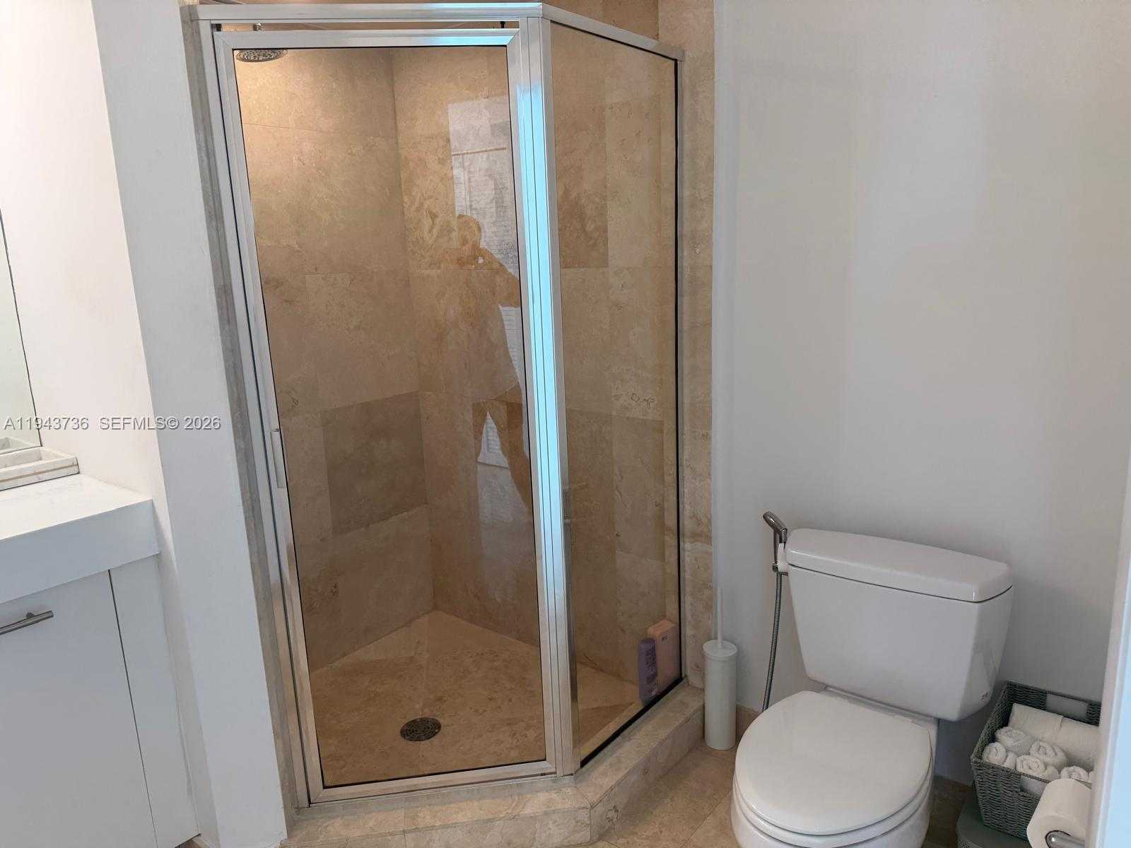 Small Image of 41 SOUTH EAST 5TH ST #2010, Miami Number 19