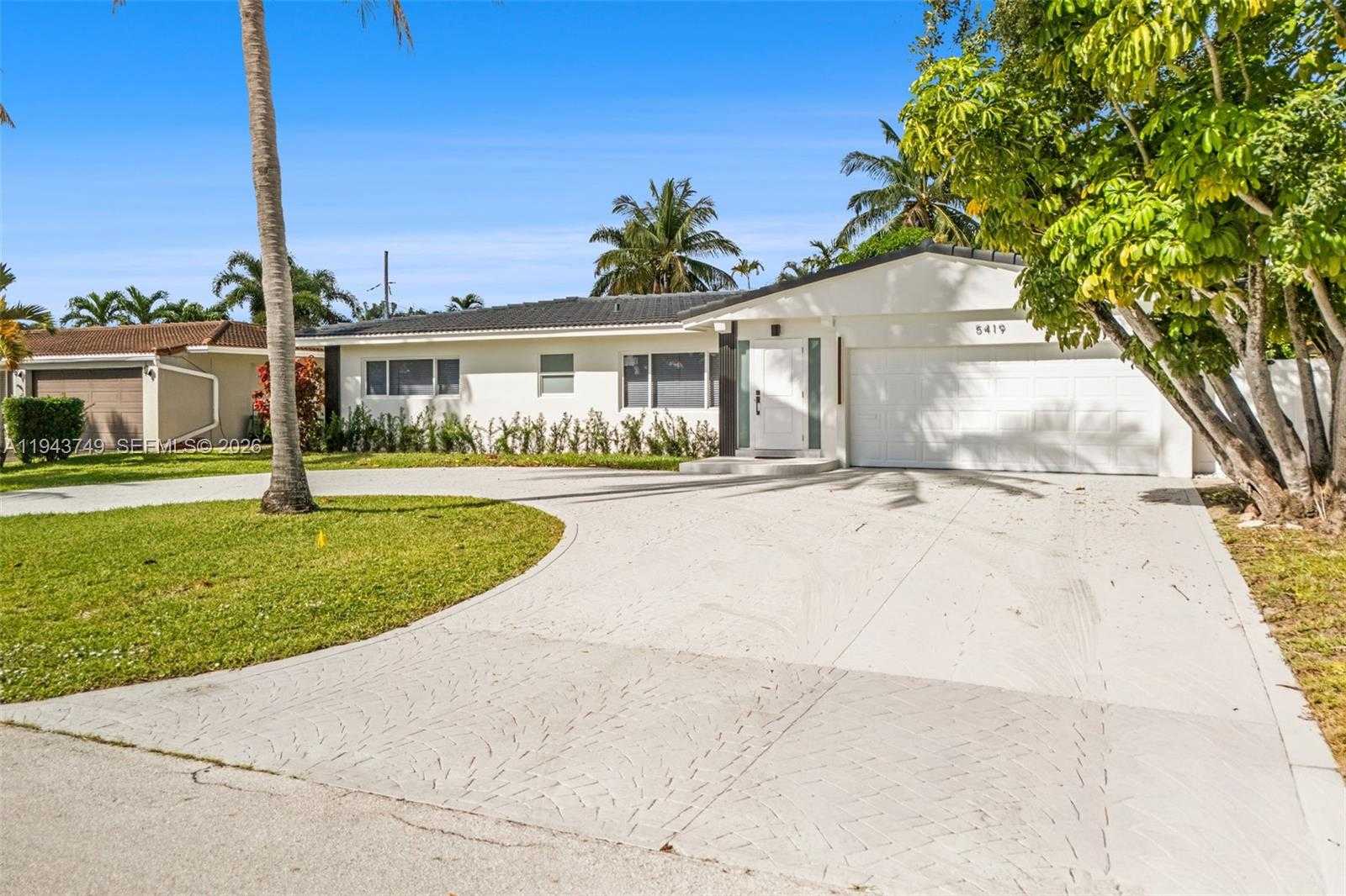 Small Image of 5419 NORTH EAST 22ND AVE, Fort Lauderdale Number 2