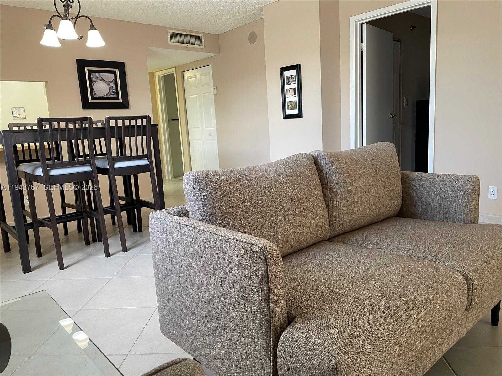 Small Image of 2625 COLLINS AVE #301, Miami Beach Number 26