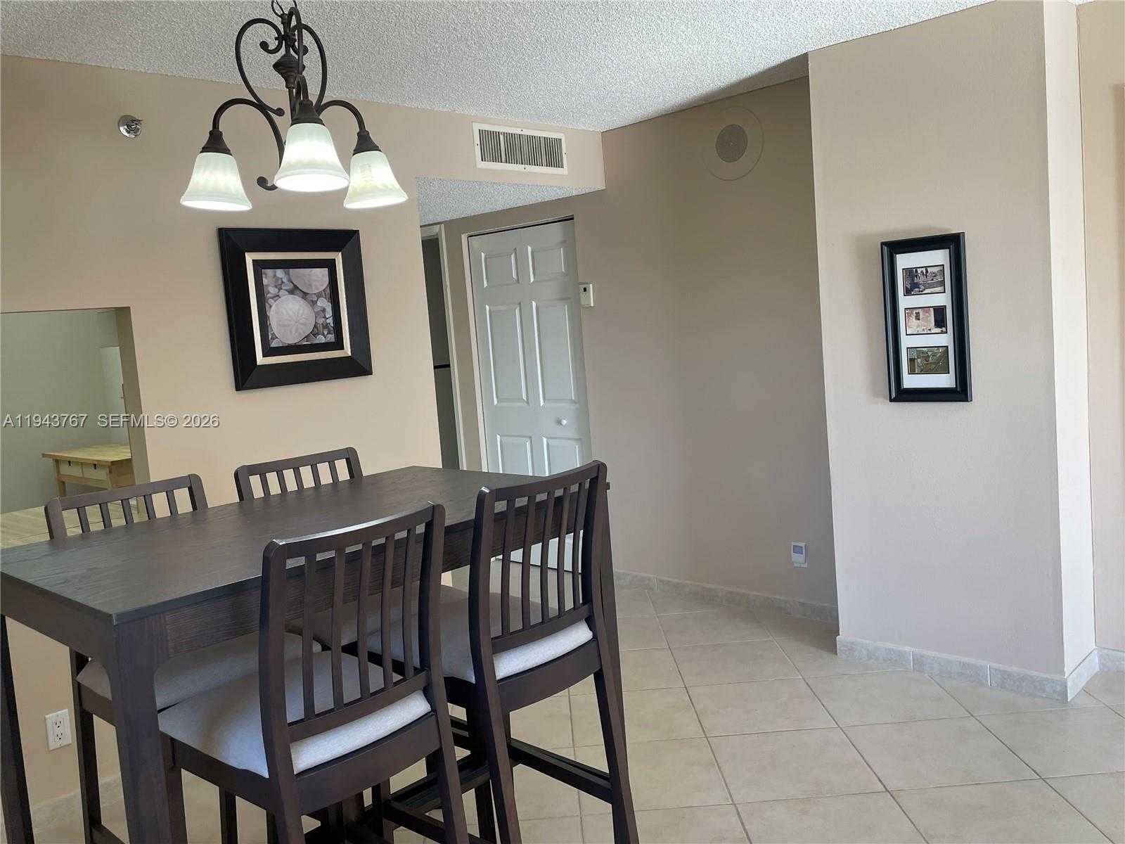 Small Image of 2625 COLLINS AVE #301, Miami Beach Number 27