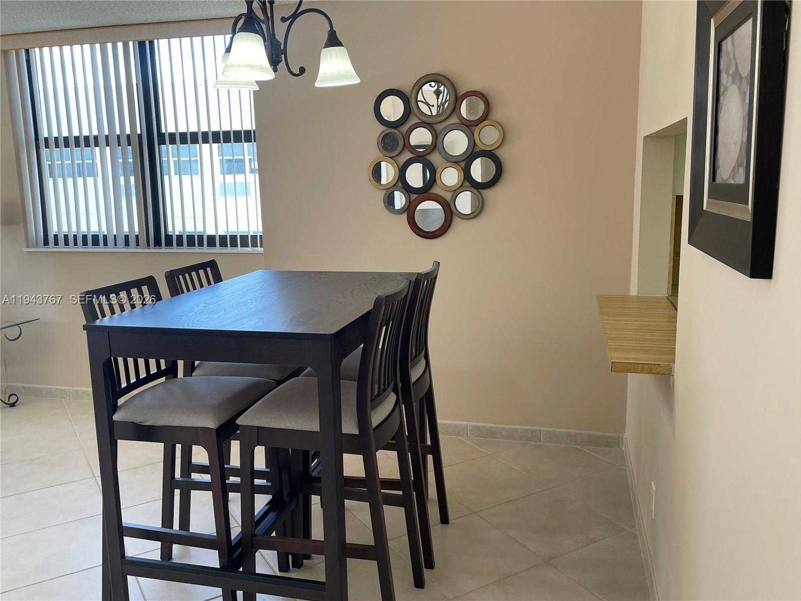 Small Image of 2625 COLLINS AVE #301, Miami Beach Number 28