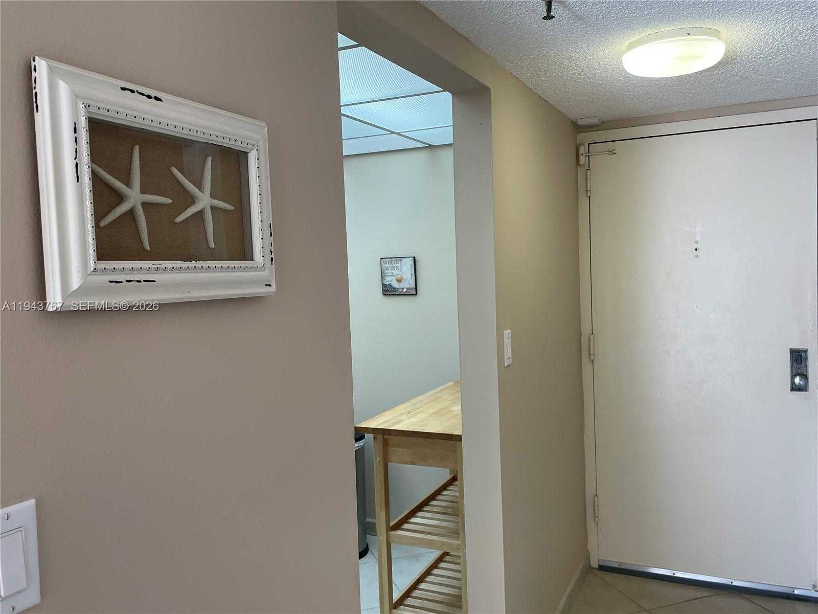 Small Image of 2625 COLLINS AVE #301, Miami Beach Number 30