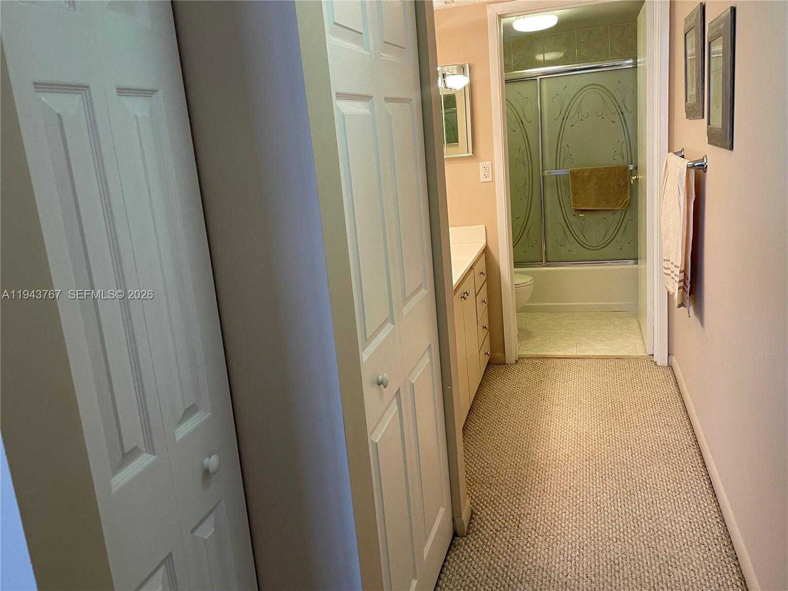 Small Image of 2625 COLLINS AVE #301, Miami Beach Number 49