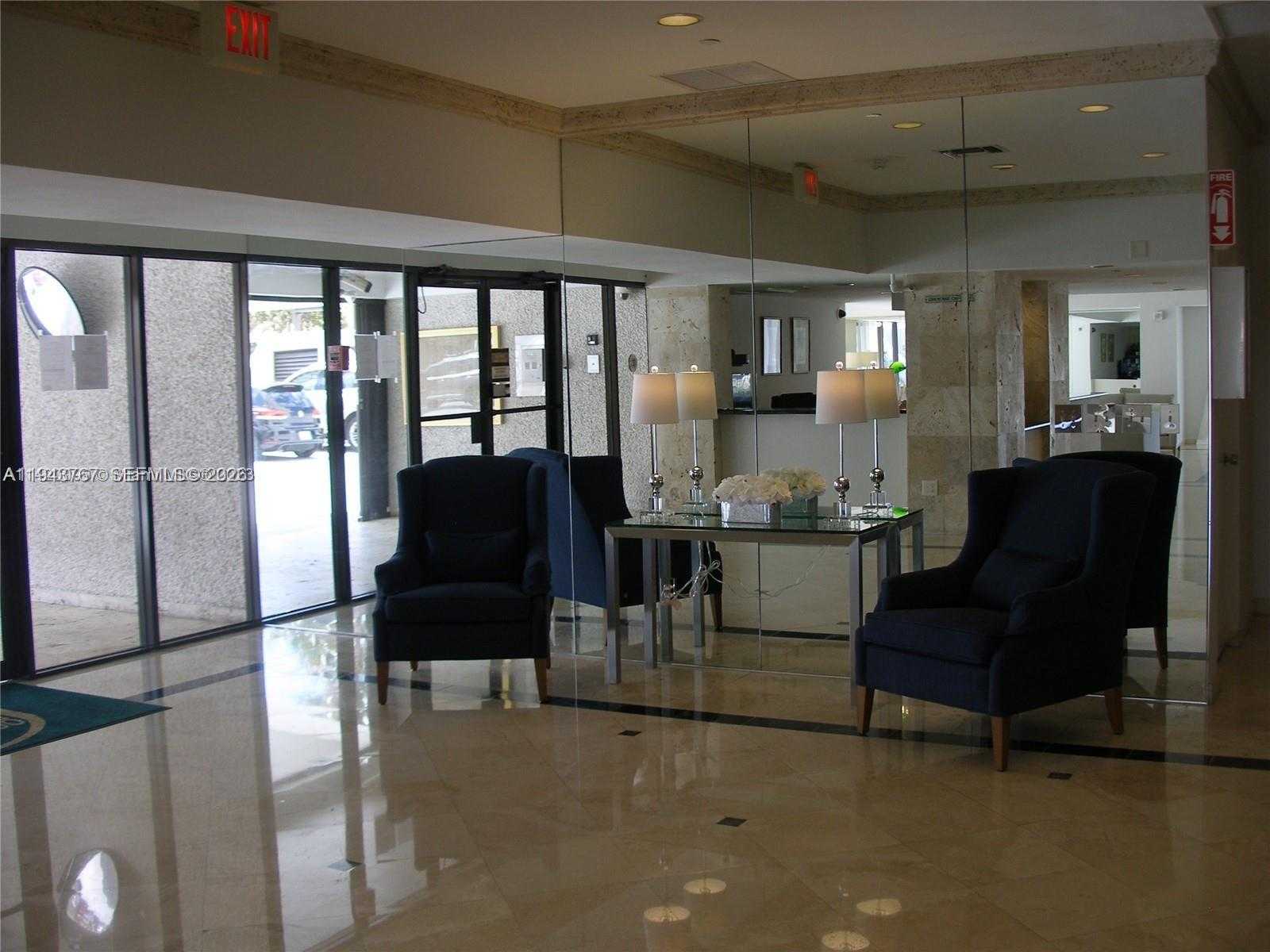 Small Image of 2625 COLLINS AVE #301, Miami Beach Number 7
