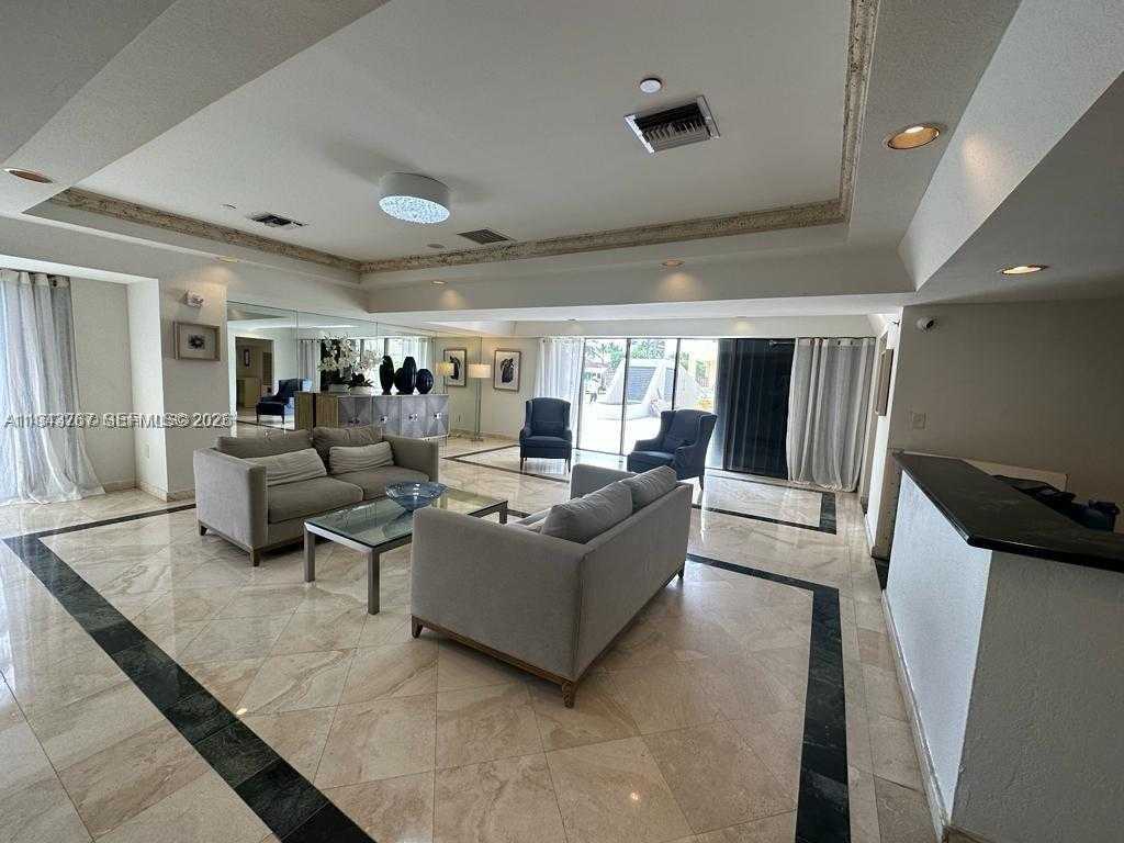 Small Image of 2625 COLLINS AVE #301, Miami Beach Number 8