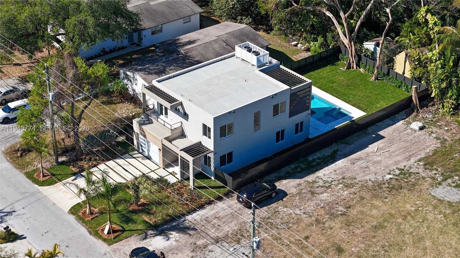 Small Image of 7310 SOUTH WEST 63RD CT #1, South Miami Number 10