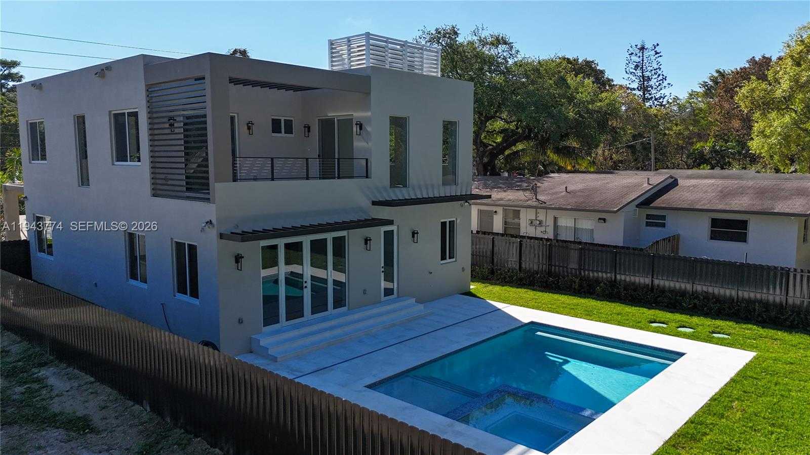 Small Image of 7310 SOUTH WEST 63RD CT #1, South Miami Number 4