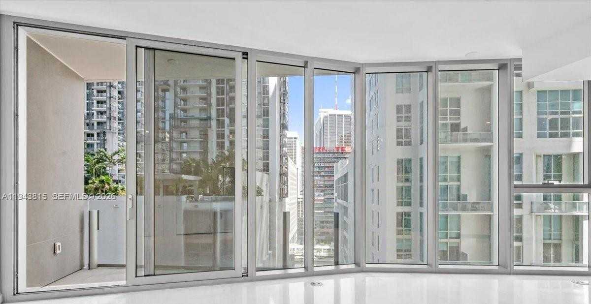 Small Image of 300 BISCAYNE BLVD WAY #1106E, Miami Number 10