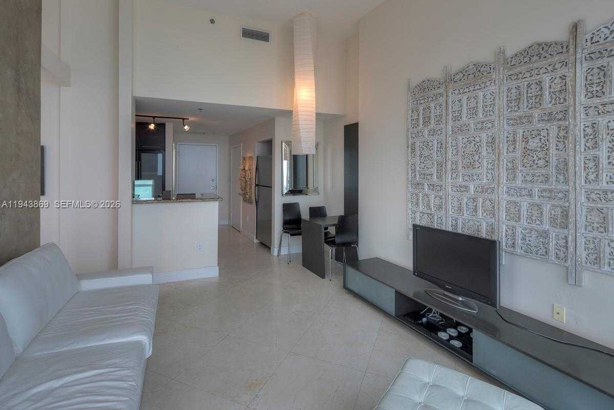 Small Image of 6515 COLLINS AVE #1804, Miami Beach Number 10
