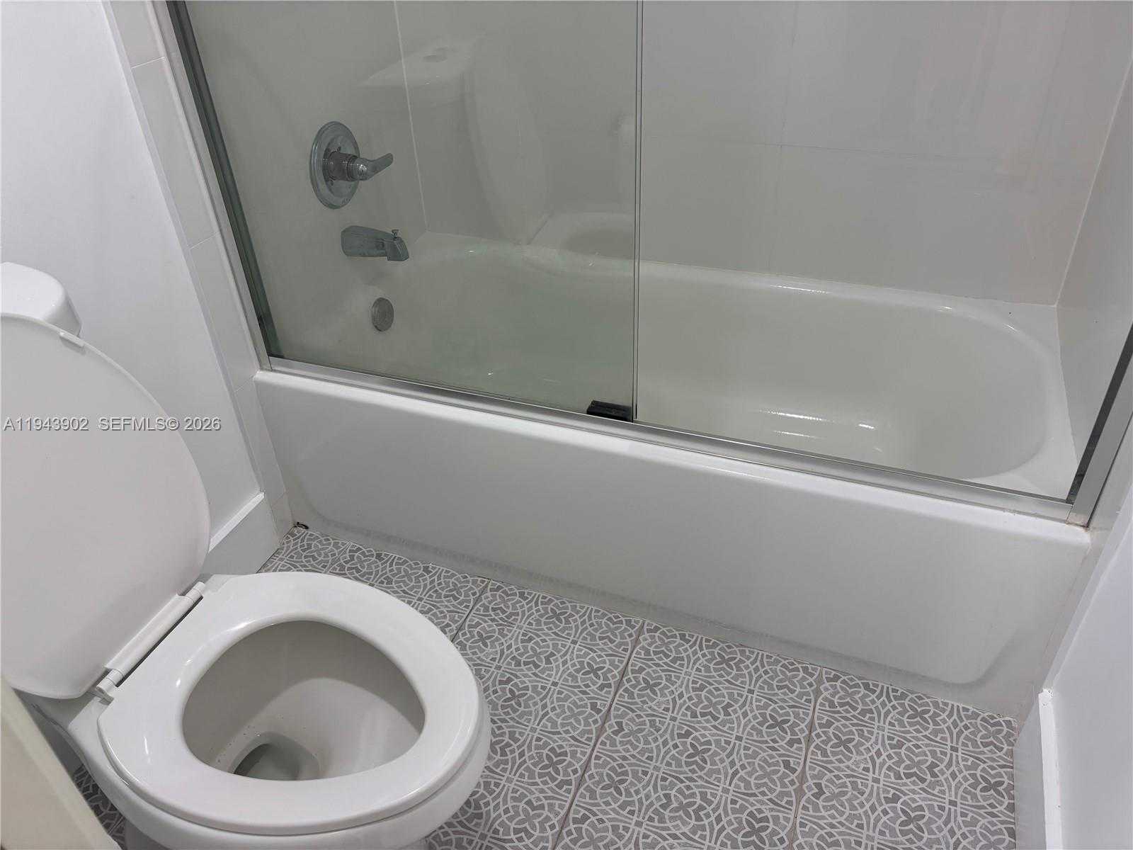 Small Image of 8589 SOUTH WEST 115 PL, Miami Number 16