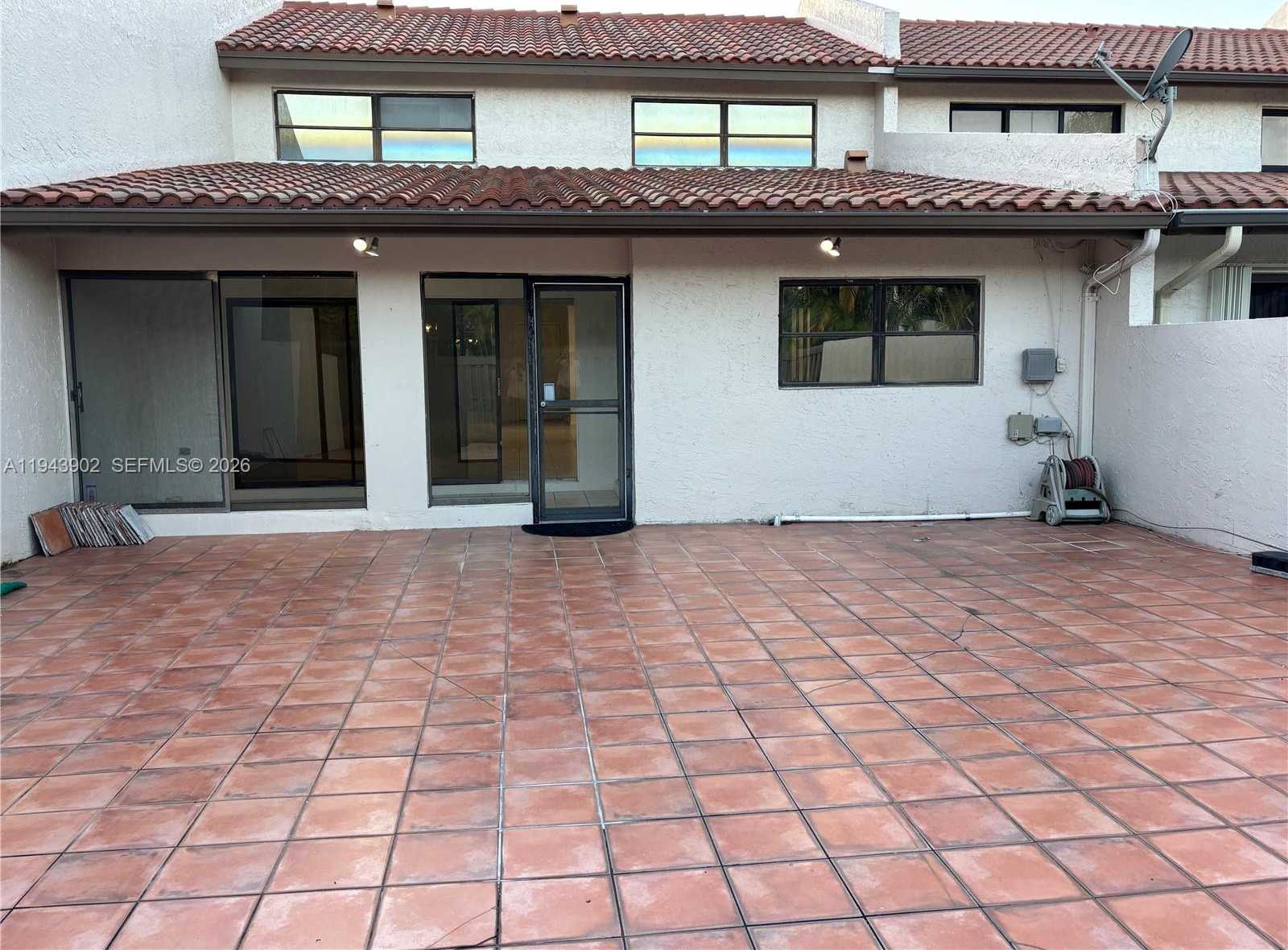 Small Image of 8589 SOUTH WEST 115 PL, Miami Number 24
