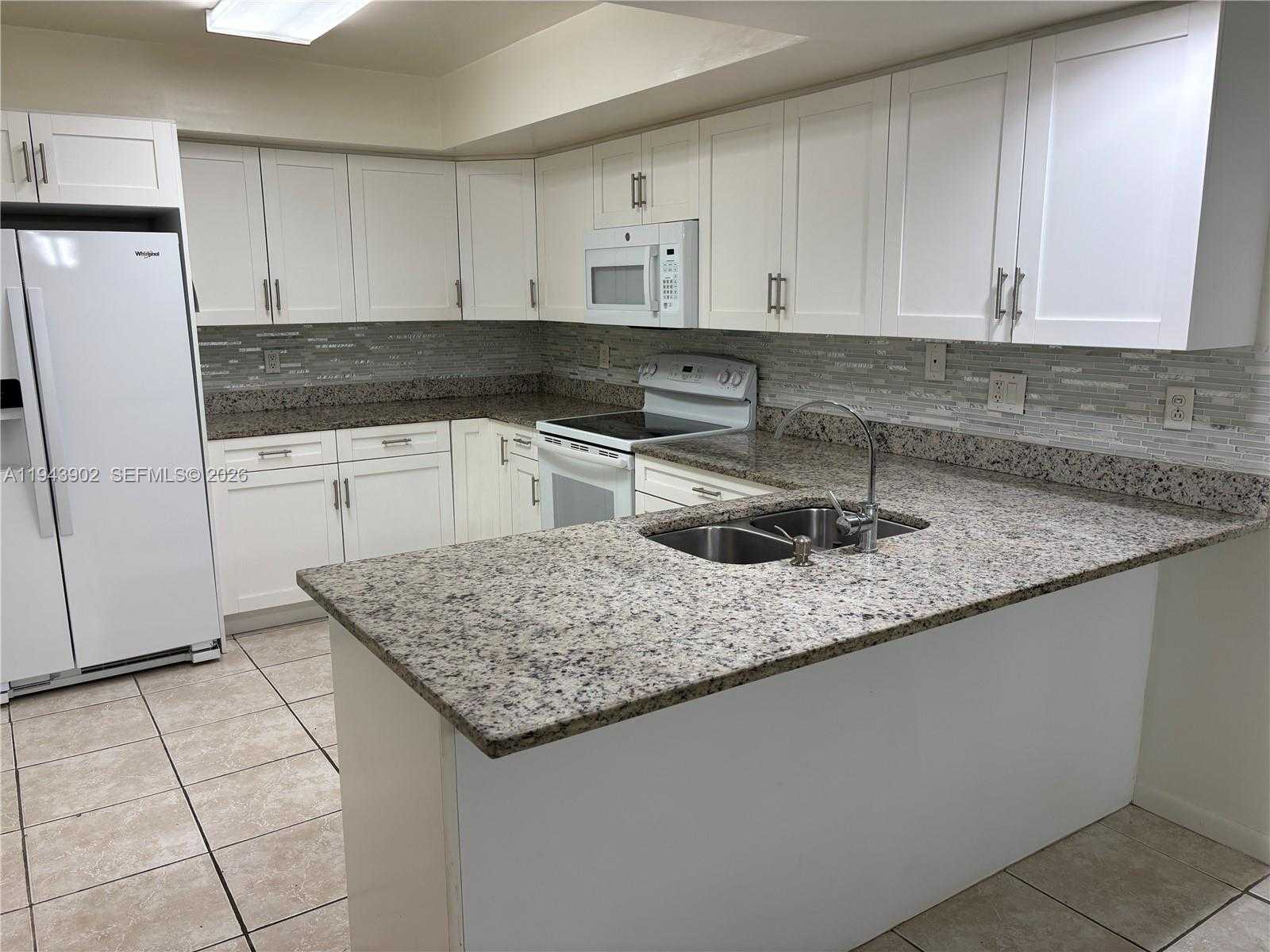 Small Image of 8589 SOUTH WEST 115 PL, Miami Number 5
