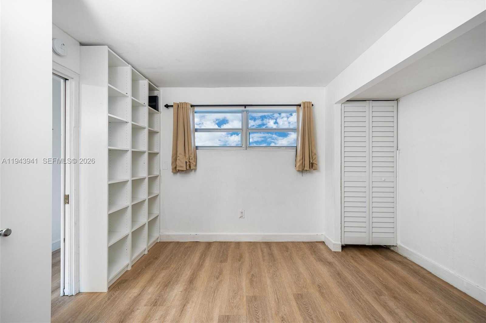 Small Image of 1331 LINCOLN RD #1403, Miami Beach Number 11