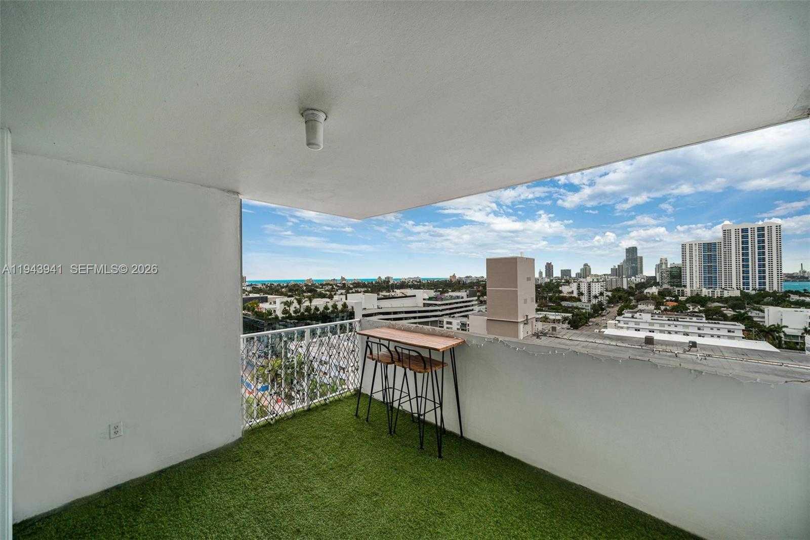 Small Image of 1331 LINCOLN RD #1403, Miami Beach Number 3