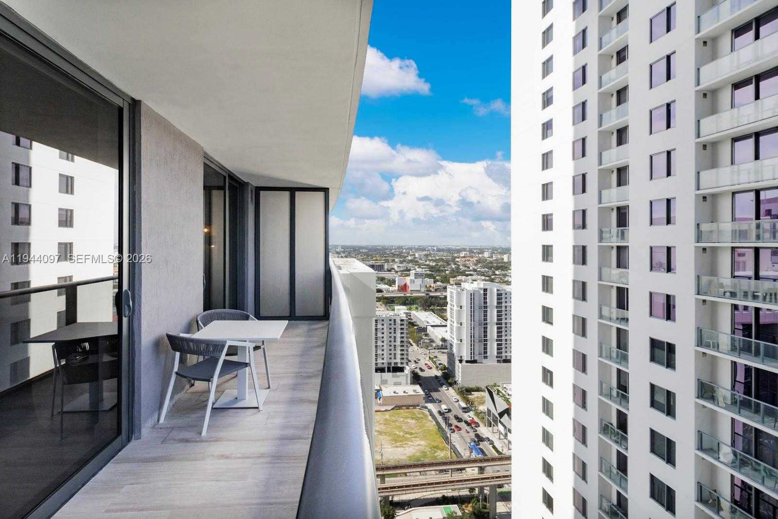 Small Image of 55 SOUTH WEST 9TH ST #3010, Miami Number 12