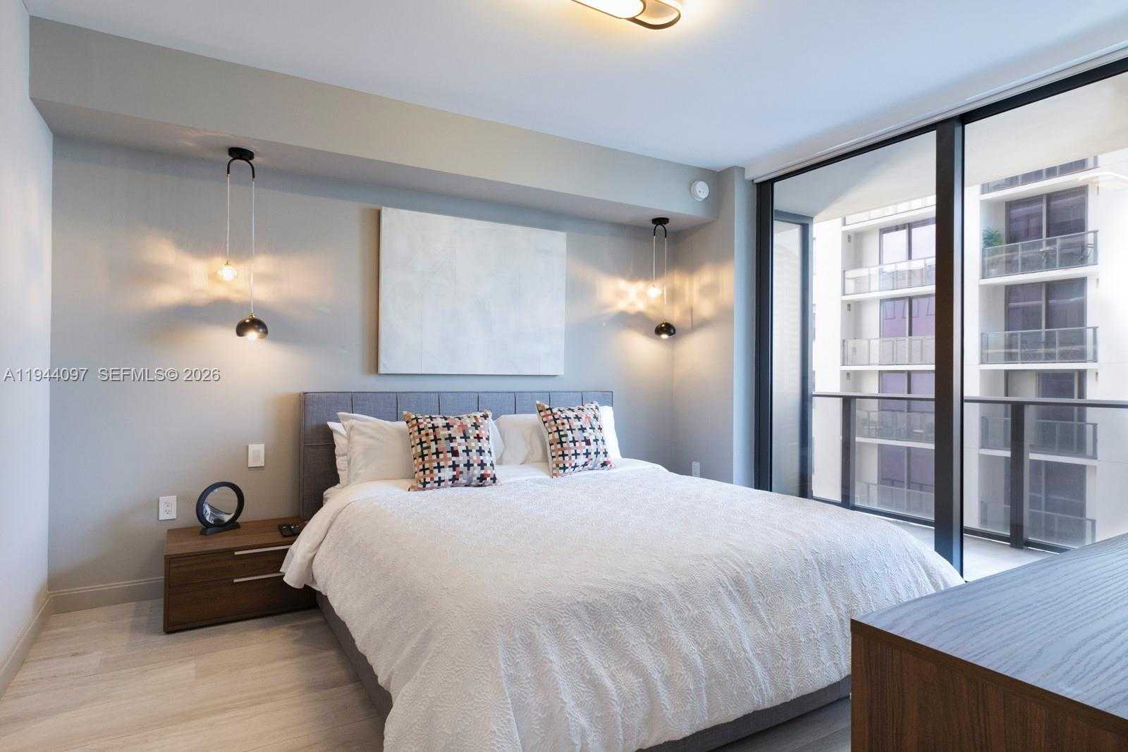 Small Image of 55 SOUTH WEST 9TH ST #3010, Miami Number 4