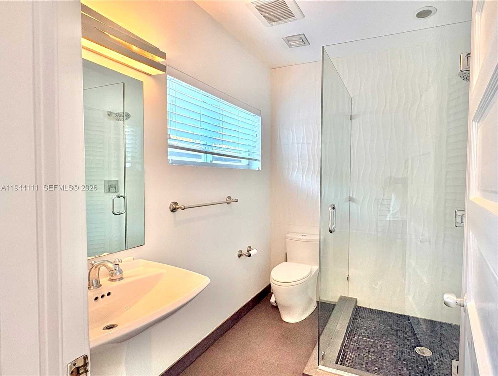 Small Image of 2301 SOUTH MIAMI AVE, Miami Number 19